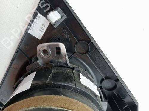Air vent TOYOTA AURIS (_E18_) 1.4 D-4D (NDE180_, NDE180R) | BP23352992I21 