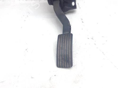 Pedal Pedal MITSUBISHI COLT VI (Z3_A, Z2_A) 1.5 DI-D (Z39A) (95 hp) 33761940 33761940