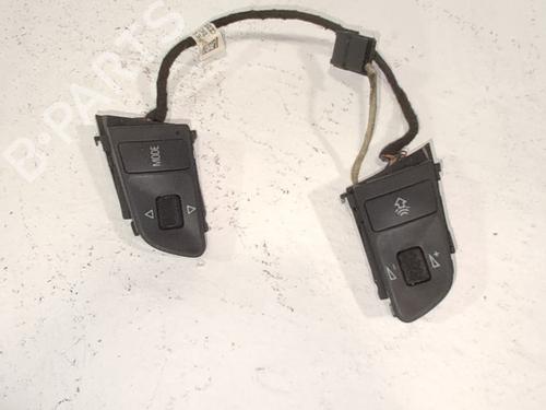 Used Steering wheel controls Steering wheel controls AUDI A3 (8P1) 2.0 TDI (163 hp) 36407423 36407423
