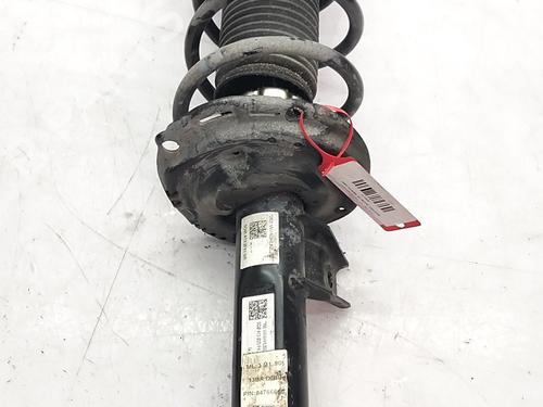 Venstre fortil støddæmper Venstre fortil støddæmper VW GOLF VII (5G1, BQ1, BE1, BE2) e-Golf (136 hp) 36158054 36158054