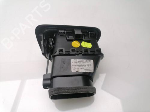 Used Air vent RENAULT KADJAR (HA_, HL_) 1.2 TCe 130 (HLMR) (130 hp) 23652315