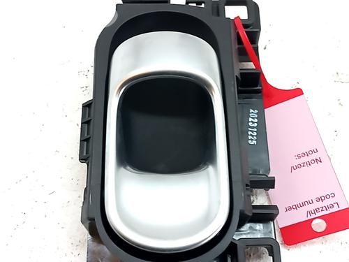 Used Front left interior door handle Front left interior door handle CITROËN C5 AIRCROSS (A_) 1.2 Hybrid 136 (ARHPYJ) (136 hp) 34264937 34264937