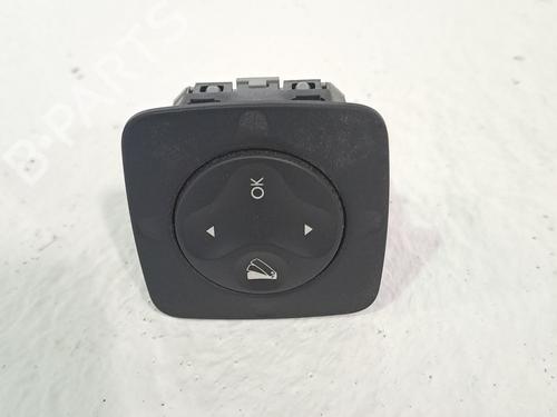 Spak kontakt RENAULT MEGANE III Grandtour (KZ0/1) 1.5 dCi (KZ1M, KZ1W, KZ0R) (106 hp) 29556904