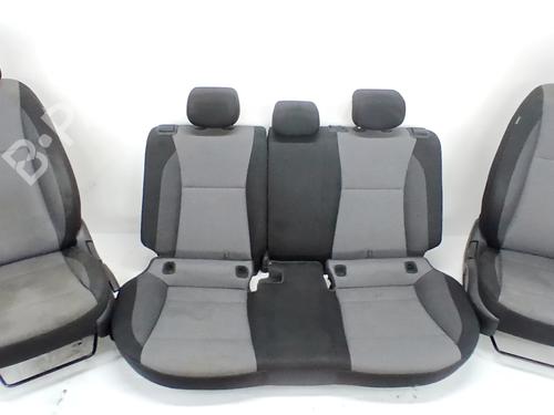 Ensemble sièges HYUNDAI i20 II (GB, IB) 1.2 (75 hp) 32106358