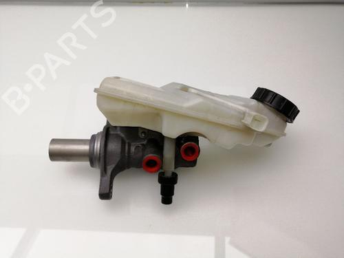 Used Brake master cylinder VOLVO V40 Hatchback (525) D3 (150 hp) 23651592