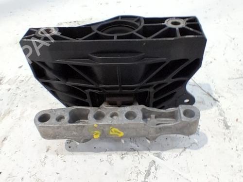 Used Engine mount Engine mount PEUGEOT 2008 II (UD_, US_, UY_, UJ_, UR_, UC_) 1.5 BlueHDI 110 (UDYHSK) (110 hp) 39555271 39555271