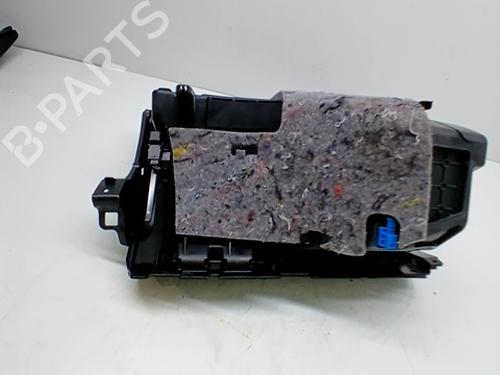 Porta-luvas MERCEDES-BENZ CLA Shooting Brake (X117) CLA 180 (117.942) | BP30846468C95