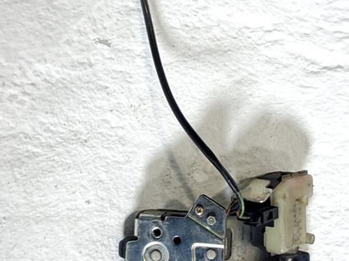 tailgate-lock-ford-mondeo-iii-b5y-2000-2001-2002-2003-2004-2005-2006-2007-32257493 main image