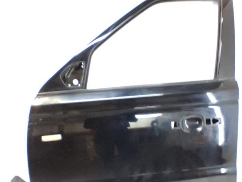 Used Left front door Left front door LAND ROVER RANGE ROVER SPORT I (L320) 2.7 D 4x4 (190 hp) 35752756 35752756