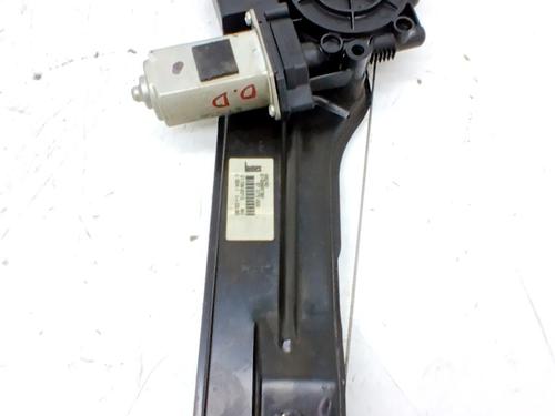 front-right-window-mechanism-fiat-500l-351_-352_-2012-37272823 main image