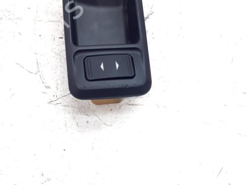Used Left front window switch Left front window switch FORD FOCUS II (DA_, HCP, DP) 1.6 TDCi (90 hp) 34537384 34537384