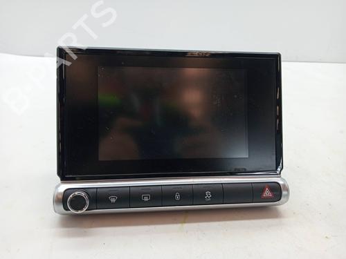 Used Display monitor CITROËN C4 CACTUS 1.2 VTi 82 (82 hp) 23347464