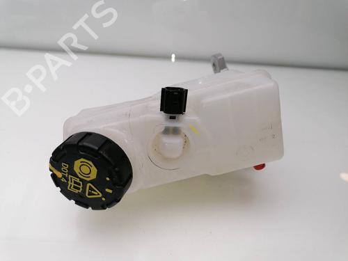 Used Brake master cylinder DACIA SANDERO II 1.5 dCi 75 / Blue dCi 75 (B8JW, B8M4, B8AH, B8M7, B8M6) (75 hp) 23377724