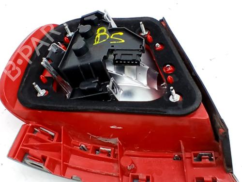 Fanale posteriore destro AUDI A4 B5 (8D2) 1.9 TDI (110 hp) 31966317