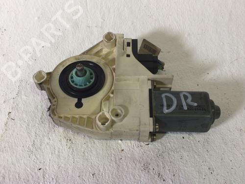 Moteur de lève-vitre avant droit Moteur de lève-vitre avant droit 38991097 38991097