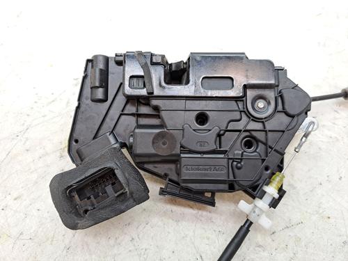 Front right lock VW GOLF VI (5K1) 2.0 TDI | BP23359484C97