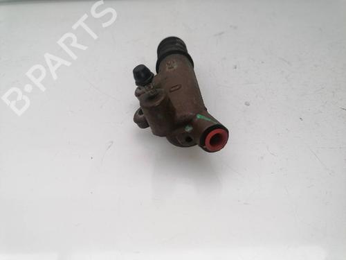 Clutch slave cylinder TOYOTA HILUX VIII Pickup (_N1_) 2.4 D 4WD (GUN125_, GUN125R) | BP27461684M113