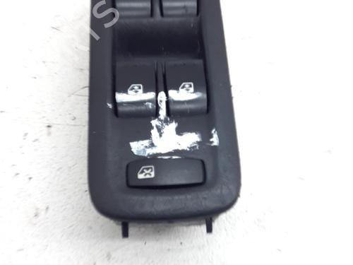 Used Left front window switch Left front window switch RENAULT GRAND SCÉNIC II (JM0/1_) 1.9 dCi (JM0G, JM12, JM1G, JM2C) (120 hp) 33762741 33762741
