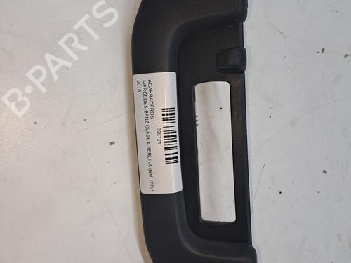 Håndtag i tag MERCEDES-BENZ A-CLASS (W177) A 180 d (177.003) (116 hp) 26951069