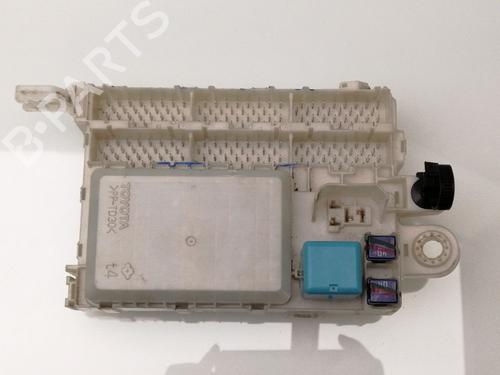 Sikringsdåse TOYOTA HILUX VII Pickup (_N1_, _N2_, _N3_) 2.5 D-4D 4WD (KUN25) (144 hp) 23651526