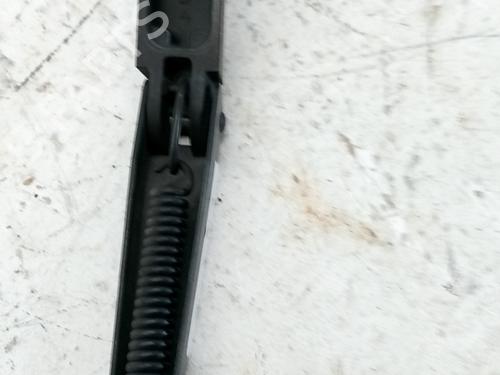 front-windshield-wiper-arm-vw-tiguan-5n_-2007-2008-2009-2010-2011-2012-2013-2014-2015-2016-2017-2018-36108898 main image