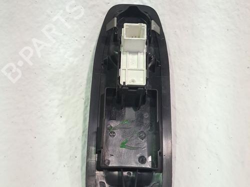 Right front window switch PEUGEOT 208 I (CA_, CC_) 1.2 VTI 82 | BP27714795I26