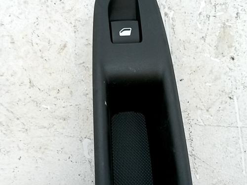 Used Right rear window switch Right rear window switch FIAT 600e / 600 (365_, 364_) Mild Hybrid (136 hp) 36522891 36522891