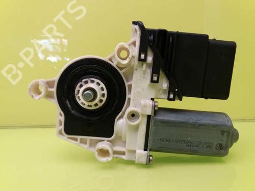 Rudehejsemotor bagstkærm højre SEAT LEON (1M1) 1.9 TDI | BP23419323E22 
