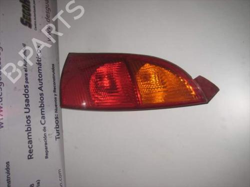 Højre baglygte FORD FOCUS I (DAW, DBW) 1.8 Turbo DI / TDDi (90 hp) 25458105