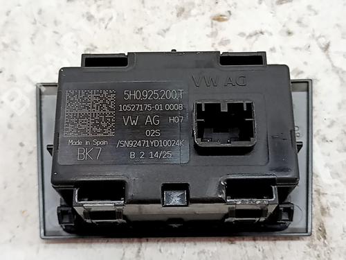 Warning switch VW GOLF VIII (CD1, DA1) 2.0 TDI | BP35721784I22 - Image 2