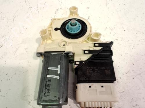 Used Left rear window motor Left rear window motor SEAT LEON (1P1) 2.0 TDI (140 hp) 35968417 35968417