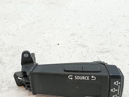 Kombi Kontakt / Stilkkontakt Kombi Kontakt / Stilkkontakt RENAULT 5 E-Tech 120 (122 hp) 39740851 39740851