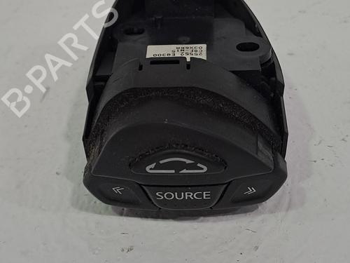 Steering wheel controls NISSAN X-TRAIL I (T30) 2.2 dCi 4x4 | BP23373344E15 