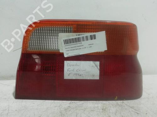 Høyre baklys FORD FOCUS I (DAW, DBW) 1.6 16V (100 hp) 24951003