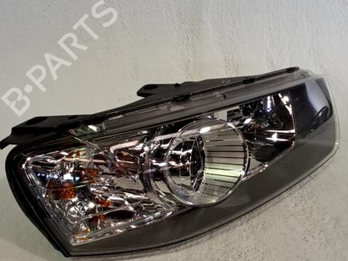 Scheinwerfer rechts für CHEVROLET CAPTIVA (C100, C140) 2.2 D 4WD (184 hp) 31369627