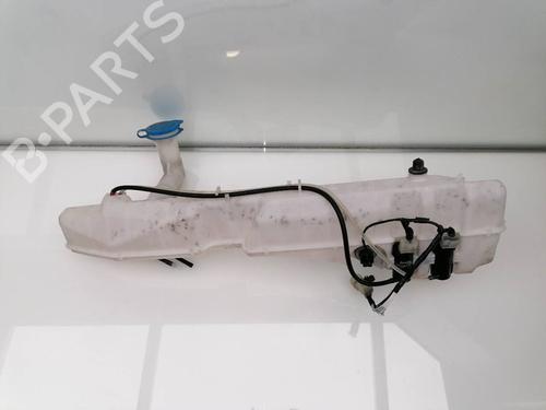 Used Windscreen washer tank SUZUKI GRAND VITARA I (FT, HT) 2.0 HDI 110 16V 4x4 (SQ420D, TD83V) (109 hp) 23936356