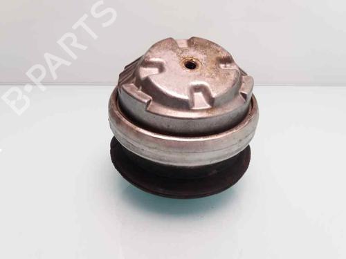 Used Engine mount MERCEDES-BENZ E-CLASS (W211) E 320 CDI (211.026) (204 hp) 23404509