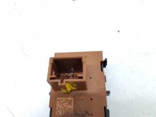 Right rear window switch DS DS 7 Crossback (J4_, JR_, JC_) 1.6 PureTech 180 (J45GFR) | BP36317585I28 - Image 2
