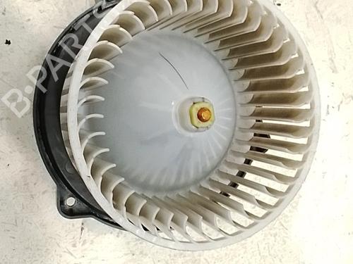 Used Heater blower motor Heater blower motor MAZDA 2 Hatchback (DL, DJ) 1.5 SKYACTIV-G M Hybrid (90 hp) 40548645 40548645