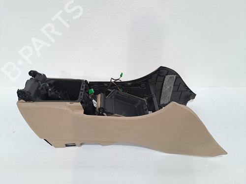 Used Glove box LAND ROVER RANGE ROVER SPORT I (L320) 2.7 D 4x4 (190 hp) 23382751