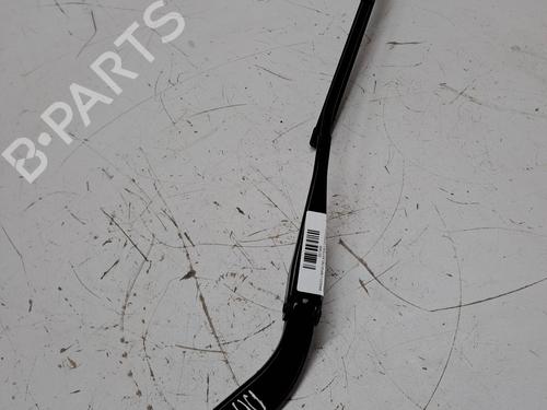 Used Front windshield wiper arm BMW 1 Convertible (E88) 120 i (170 hp) 23974319