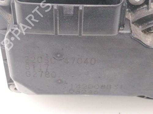 Used Throttle body TOYOTA YARIS (_P13_) 1.5 Hybrid (NHP130_, NHP130) (101 hp) 23378023