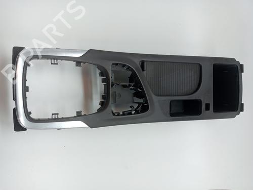 Used Armrest / Center console OPEL INSIGNIA A (G09) 2.0 CDTI (68) (160 hp) 23368998
