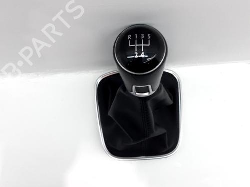 Shift knob VW POLO V (6R1, 6C1) 1.4 TDI | BP31153318I34