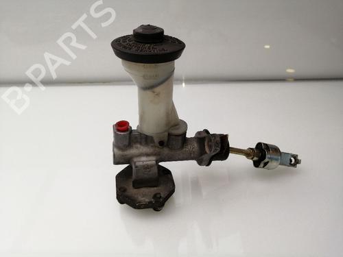 Used Brake master cylinder TOYOTA LAND CRUISER 90 (_J9_) 3.0 TD (KZJ90_, KZJ95_, KZJ90R, KZJ95R, KZJ90W, KZJ95W) (125 hp) 23651653