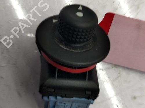 Commande retroviseurs PEUGEOT 1007 (KM_) 1.6 16V (109 hp) 32107378