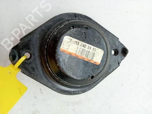 Engine mount MERCEDES-BENZ M-CLASS (W164) ML 280 CDI 4-matic (164.120) | BP23359013M89