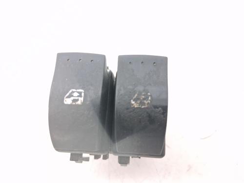 Used Left front window switch RENAULT LAGUNA III Grandtour (KT0/1) 2.0 dCi (KT01, KT08, KT09, KT0K, KT12, KT1D, KT1W) (150 hp) 29421213