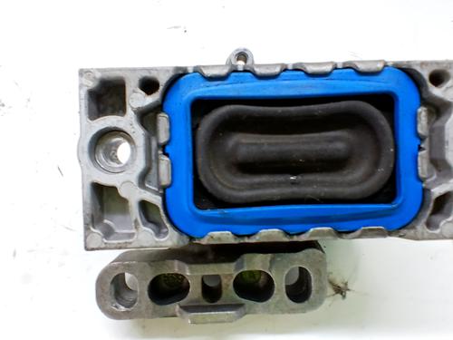 Engine mount VW PASSAT B6 (3C2) 2.0 FSI | BP31262299M89