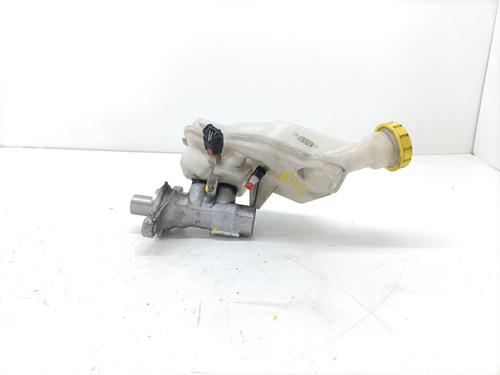 Used Brake master cylinder CITROËN C3 III (SX) 1.2 THP 110 (SXHNPS, SXHNZT, SXHNZ6) (110 hp) 27891551
